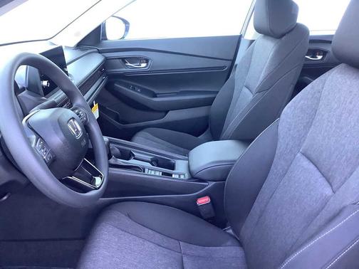 Crystal Black Pearl 2026 Honda Accord SE
