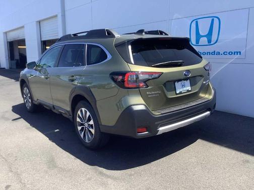 Autumn Green Metallic 2023 Subaru Outback Limited XT