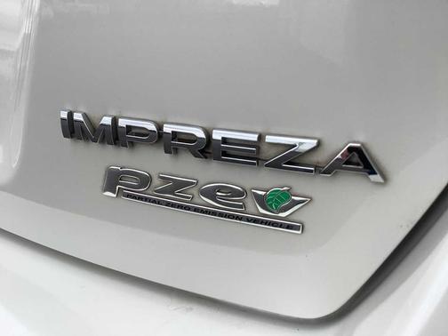 2016 Subaru Impreza 2.0i Premium