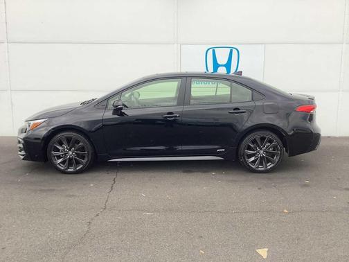 2024 Toyota Corolla Hybrid SE