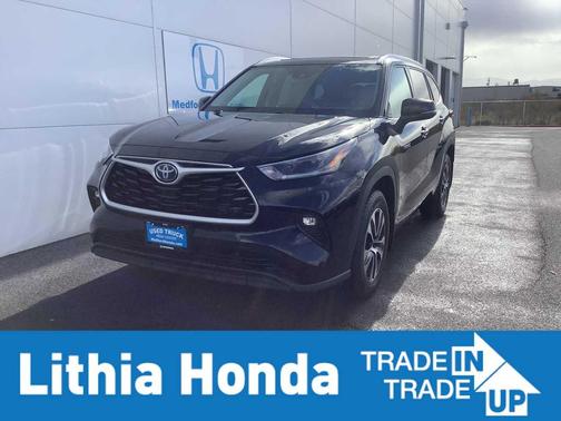 2021 Toyota Highlander Hybrid XLE