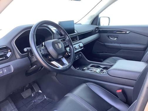 2023 Honda Pilot EX-L 8-Passenger