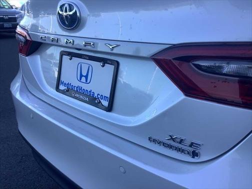 2023 Toyota Camry Hybrid XLE