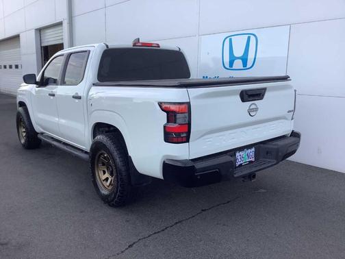 2022 Nissan Frontier S