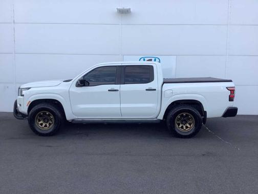 2022 Nissan Frontier S