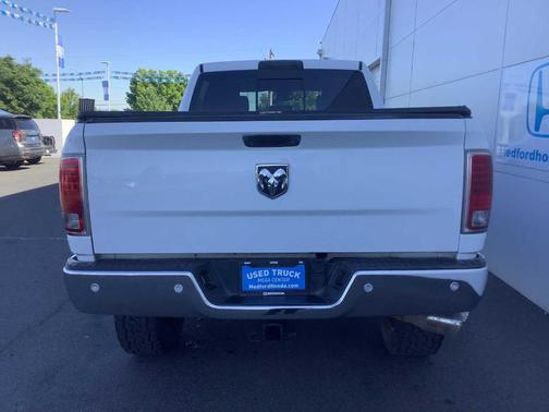 Bright White Clearcoat 2017 RAM 2500 Laramie