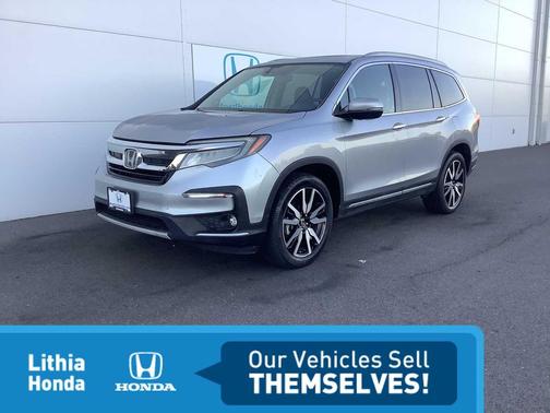 Lunar Silver Metallic 2019 Honda Pilot Elite