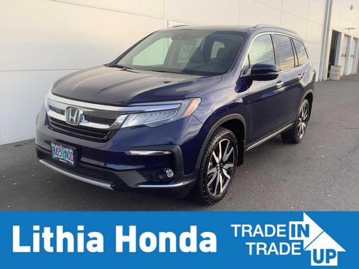 2022 Honda Pilot Touring 8-Passenger