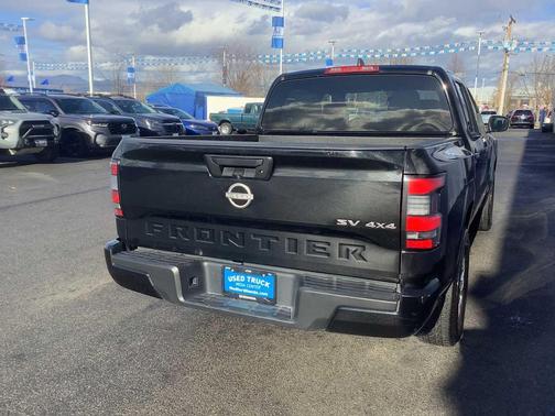 2023 Nissan Frontier SV