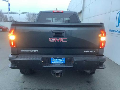 2018 GMC Sierra 2500 Denali