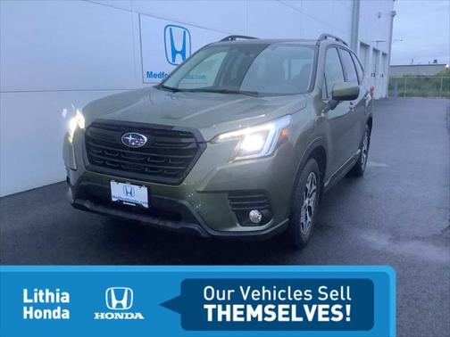 2023 Subaru Forester Premium