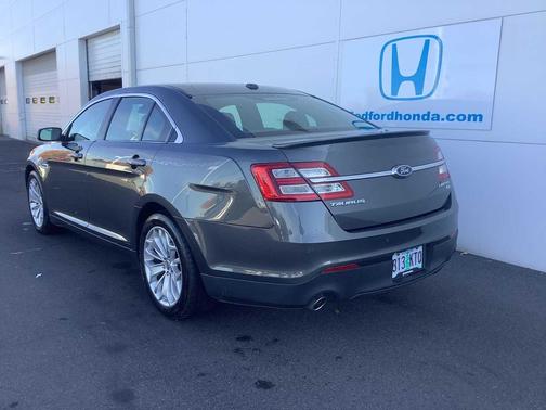 2018 Ford Taurus Limited