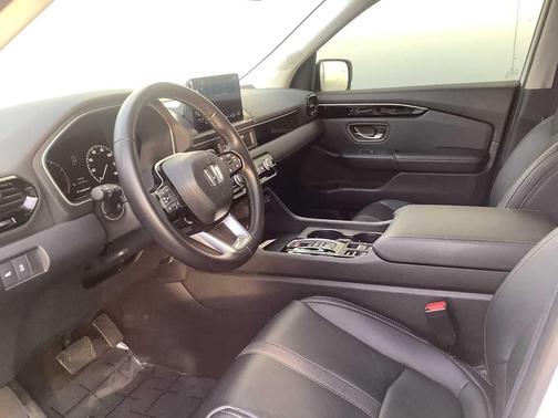 2023 Honda Pilot EX-L 8-Passenger