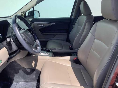 Deep Scarlet Pearl 2022 Honda Pilot Special Edition