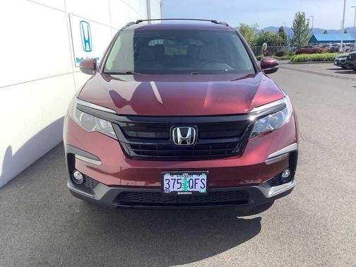 Deep Scarlet Pearl 2022 Honda Pilot Special Edition