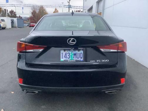 2018 Lexus IS 300 Base