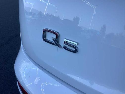 2018 Audi Q5 2.0T Premium Plus