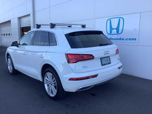 2018 Audi Q5 2.0T Premium Plus