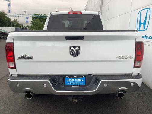 Bright White Clearcoat 2019 RAM 1500 Classic Big Horn