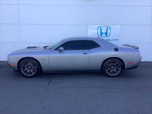 2016 Dodge Challenger R/T