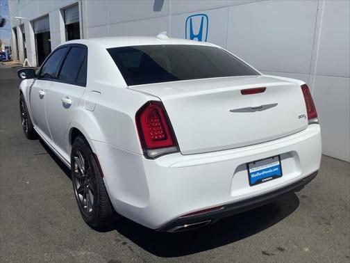 2019 Chrysler 300 S