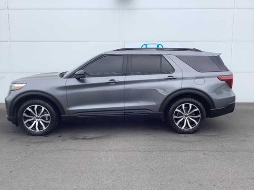 Carbonized Gray Metallic 2021 Ford Explorer ST