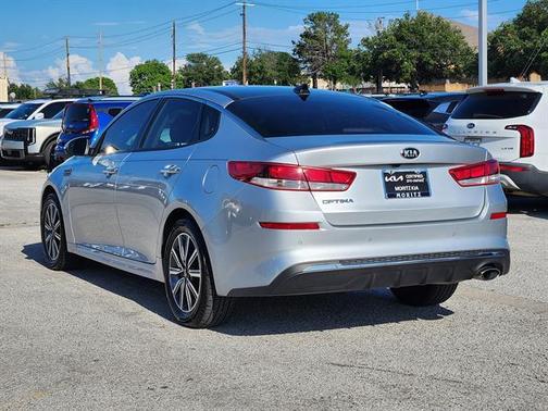 Sparkling Silver 2019 Kia Optima LX