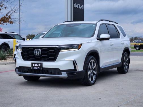 2024 Honda Pilot Touring