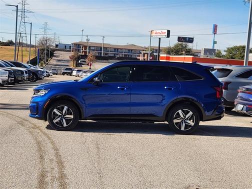 2023 Kia Sorento S