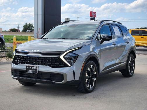 Gray 2024 Kia Sportage X-Line