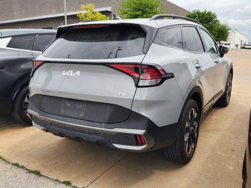 Gray 2024 Kia Sportage X-Line