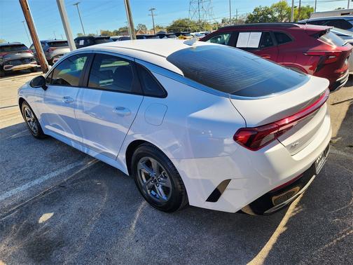2022 Kia K5 LXS