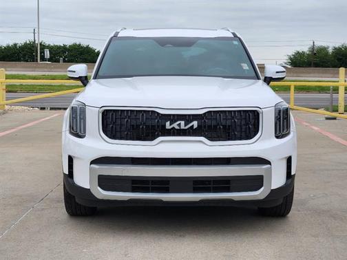 White Pearl 2024 Kia Telluride EX