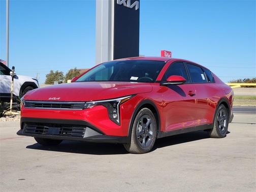 2025 Kia K4 LXS