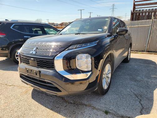 2023 Mitsubishi Outlander ES