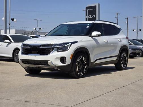 Snow White Pearl 2025 Kia Seltos SX