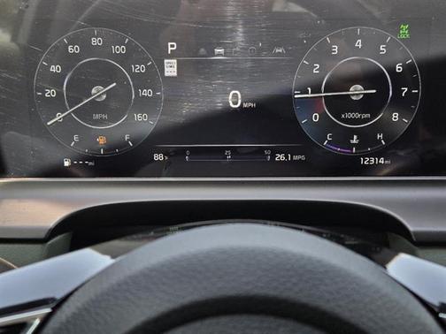 Snow White Pearl 2025 Kia Seltos SX