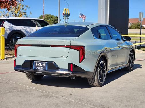 2025 Kia K4 GT-Line