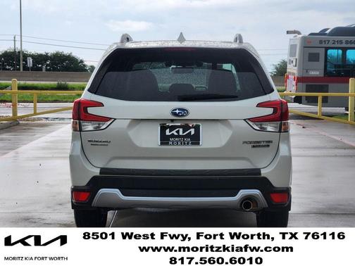 Crystal White Pearl 2021 Subaru Forester Touring