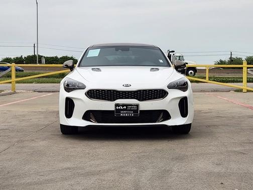 2021 Kia Stinger GT1