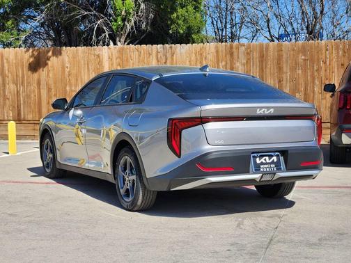 2026 Kia K4 