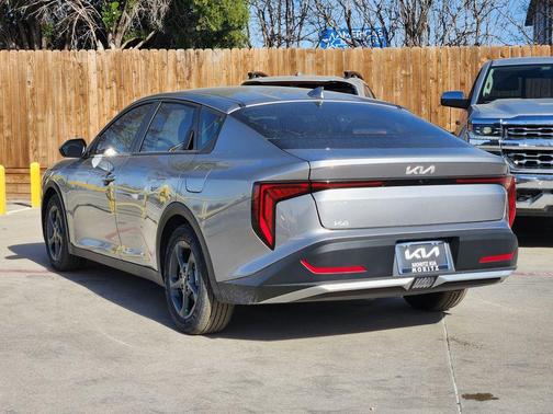 2026 Kia K4 