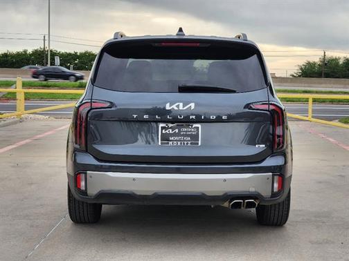 Gray 2023 Kia Telluride SX-Prestige X-Line