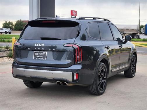 Gray 2023 Kia Telluride SX-Prestige X-Line