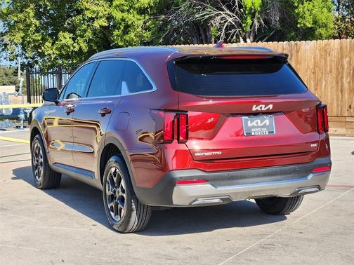2025 Kia Sorento S