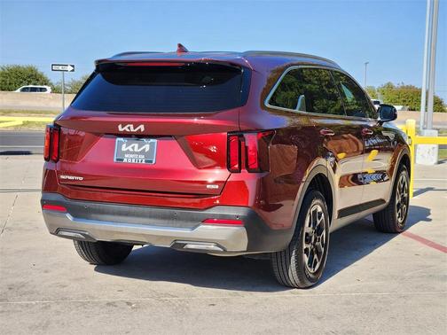 2025 Kia Sorento S