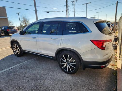2020 Honda Pilot Touring 7-Passenger