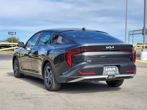 2026 Kia K4 