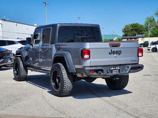 Billet Silver Metallic Clearcoat 2020 Jeep Gladiator Sport