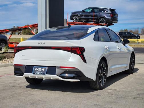 2026 Kia K5 EX